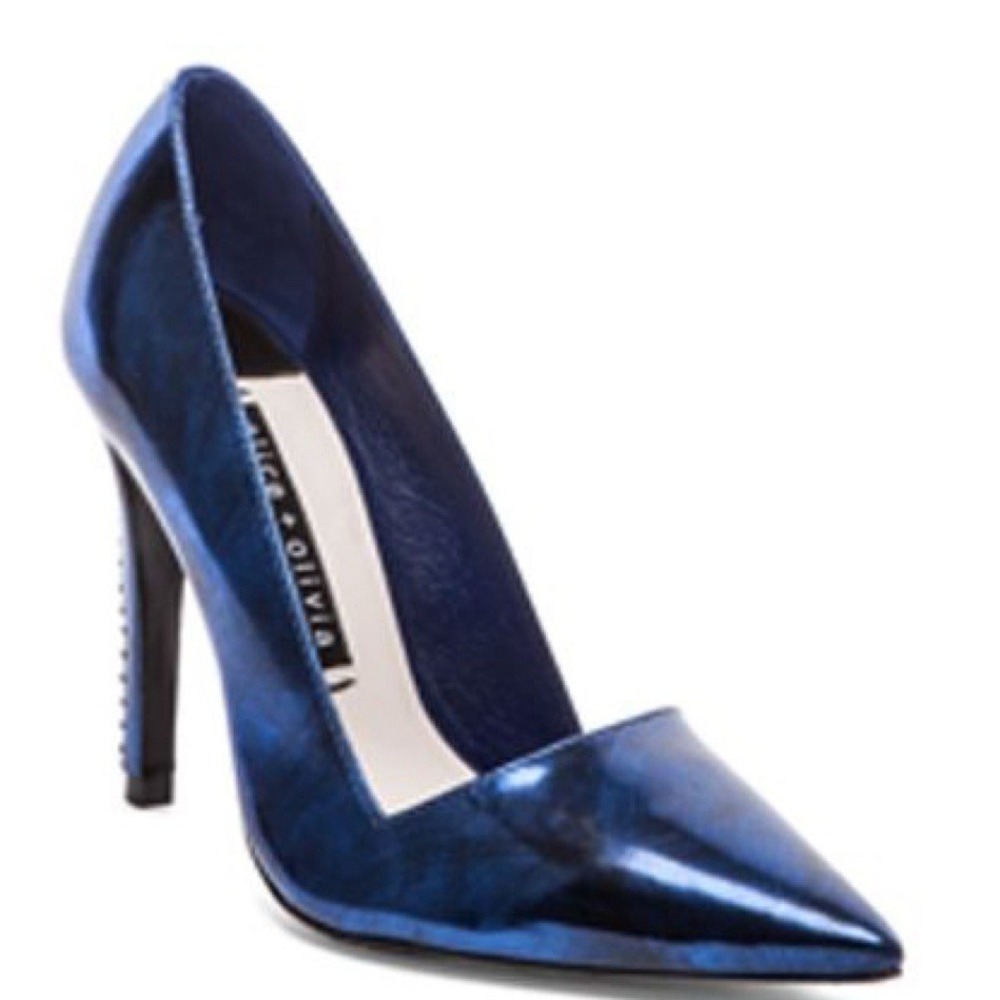 Alice + Olivia Makayla Pumps in Sapphire 37